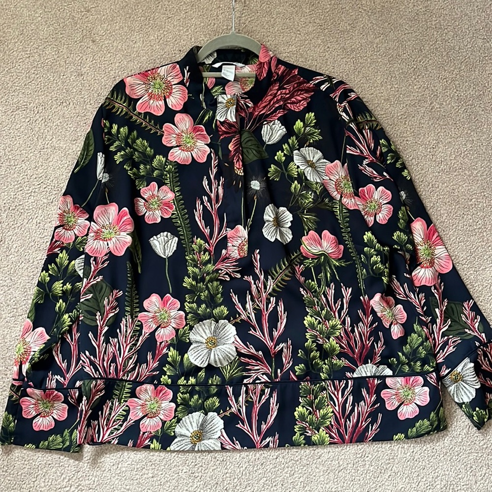 H&M navy blue floral button up long sleeve shirt-14